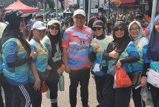 Dihadiri Wakil Walikota Pilar Saga, Ribuan Warga Graha Raya Tumplek Ikuti Fun Walk FKWGR Fair 2026